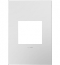 Legrand AWP1G2PW4 - adorne® Matte White One-Gang Screwless Wall Plate with Microban®